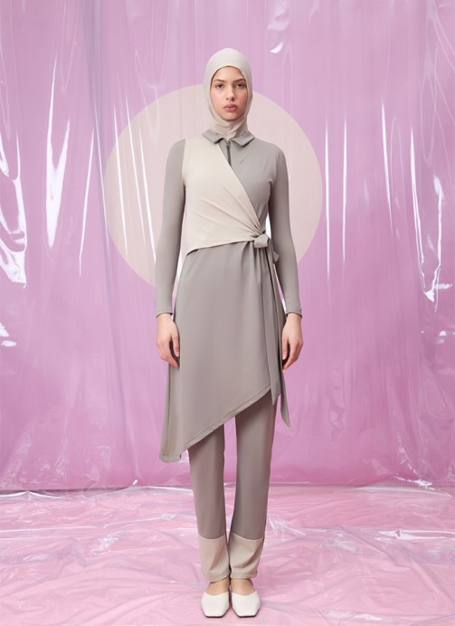 VENTANA CRISPALE GREY POLO YAKA BAĞLAMALI ETEKLİ TESETTÜR TAKIM MAYO