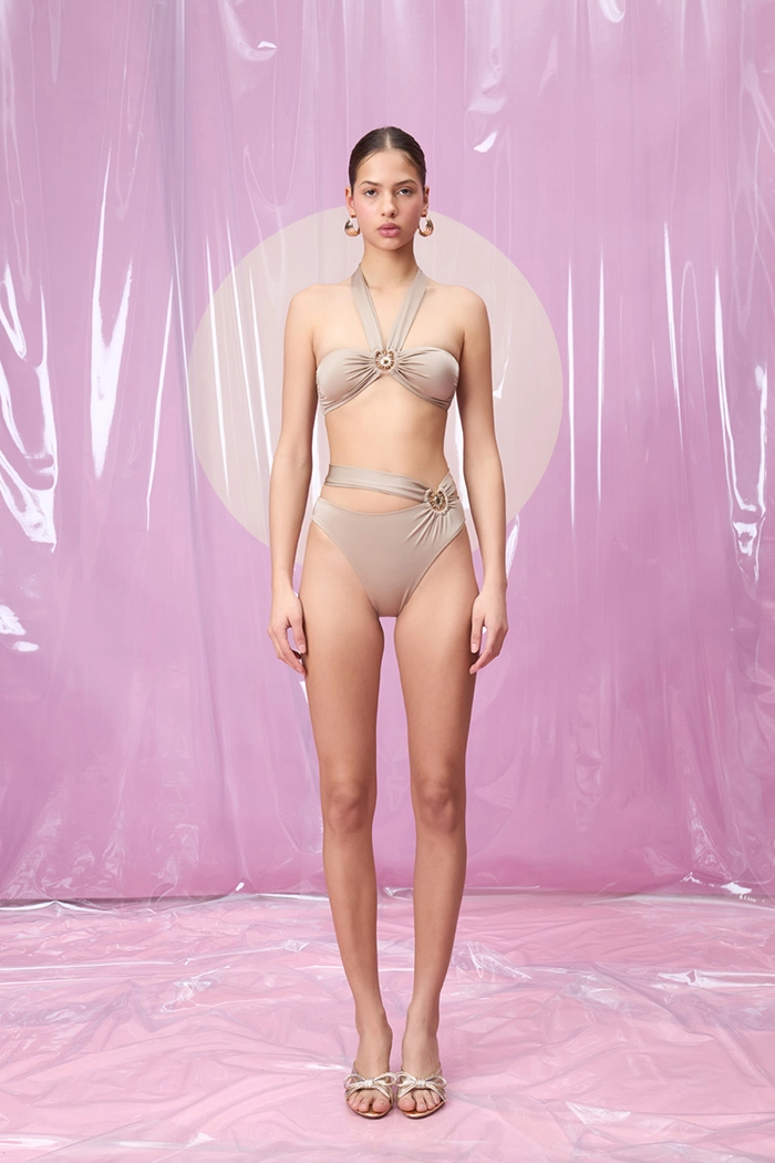 AMADA STONE BEIGE GÜNEŞ AKSESUARLI BALENLİ BOYUNDAN BAĞLAMALI  BİKİNİ TAKIMI