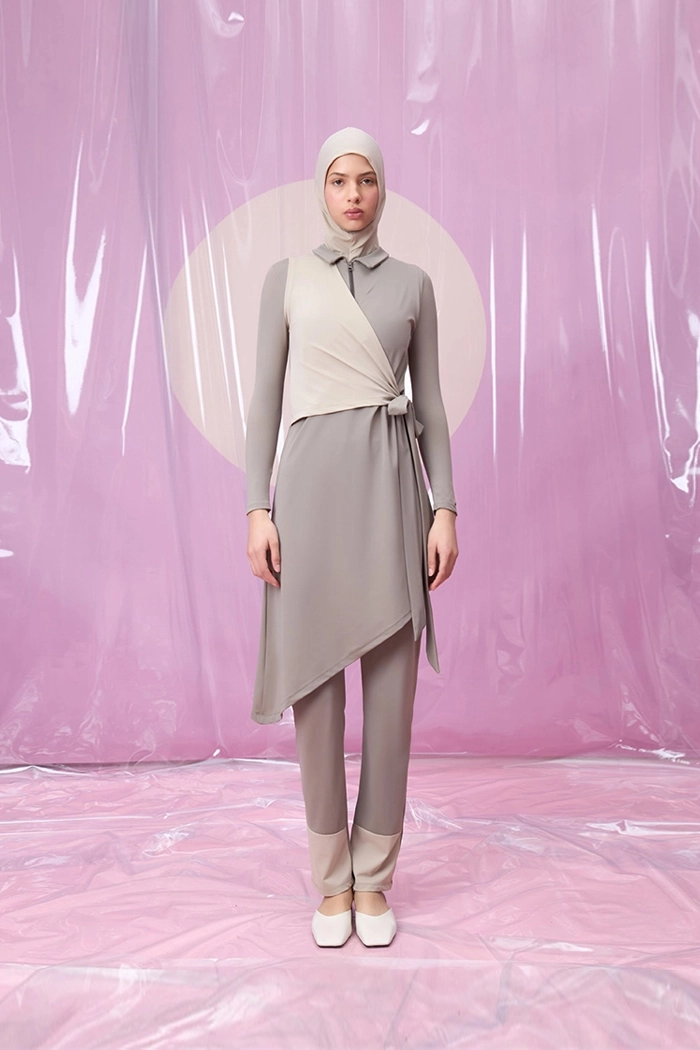 VENTANA CRISPALE GREY POLO YAKA BAĞLAMALI ETEKLİ TESETTÜR TAKIM MAYO